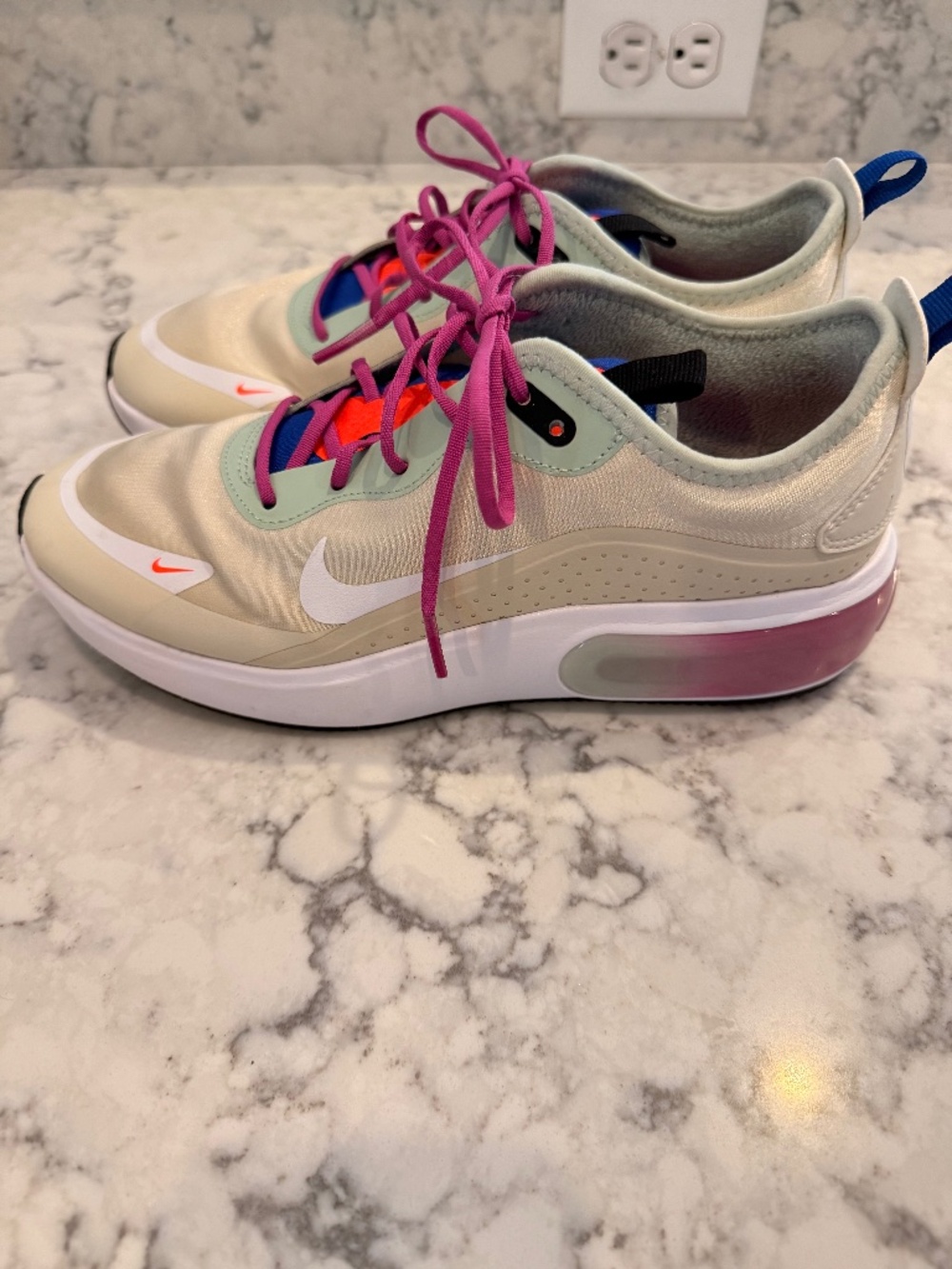 Nike Womens White Air Max Dia C13898-200 Athletic Running Shoes Size US 8.5